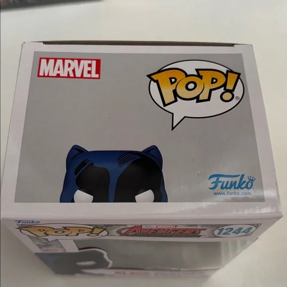 Funko Black Panther Pop! Vinyl Blue and Black Amazon Exclusive #1244 - Picture 2 of 7